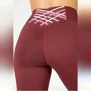 High-Waist 7/8 Crisscross Back Leggings - Burgundy